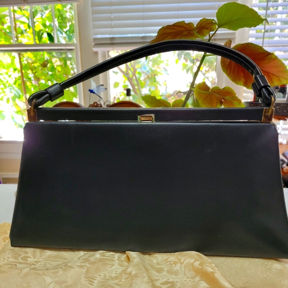 Dover Vintage bag in immaculate condition